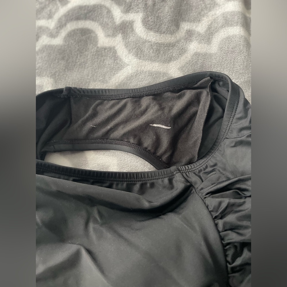 Black strapless Twist front one piece bathing suit. Size xl #2226 - Picture 9 of 11